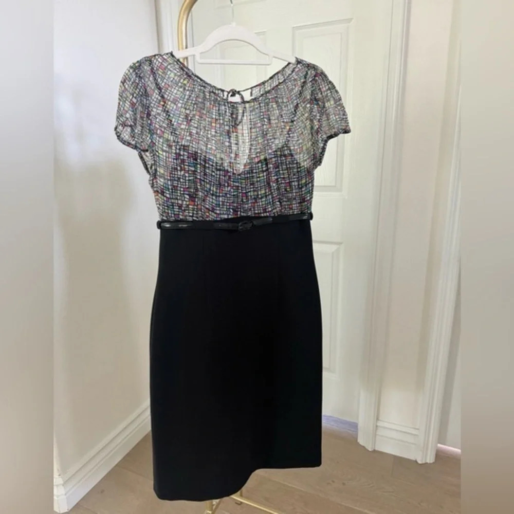Tahari size 6 belted dress
